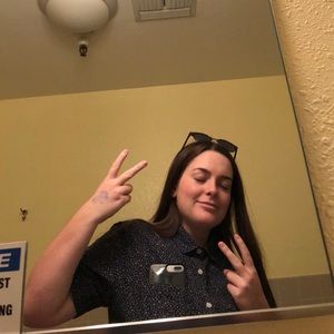 Meet your Posher, Abby